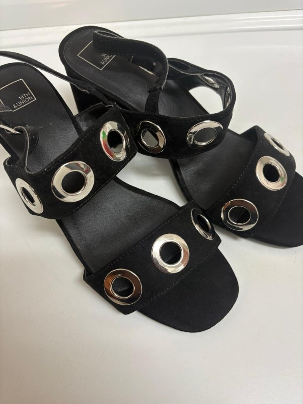 14th & Union Women's Black Block Heel Sandals 7.5 Grommet Strap